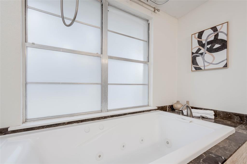 7709 Woodrow Ave, Austin, TX 78757