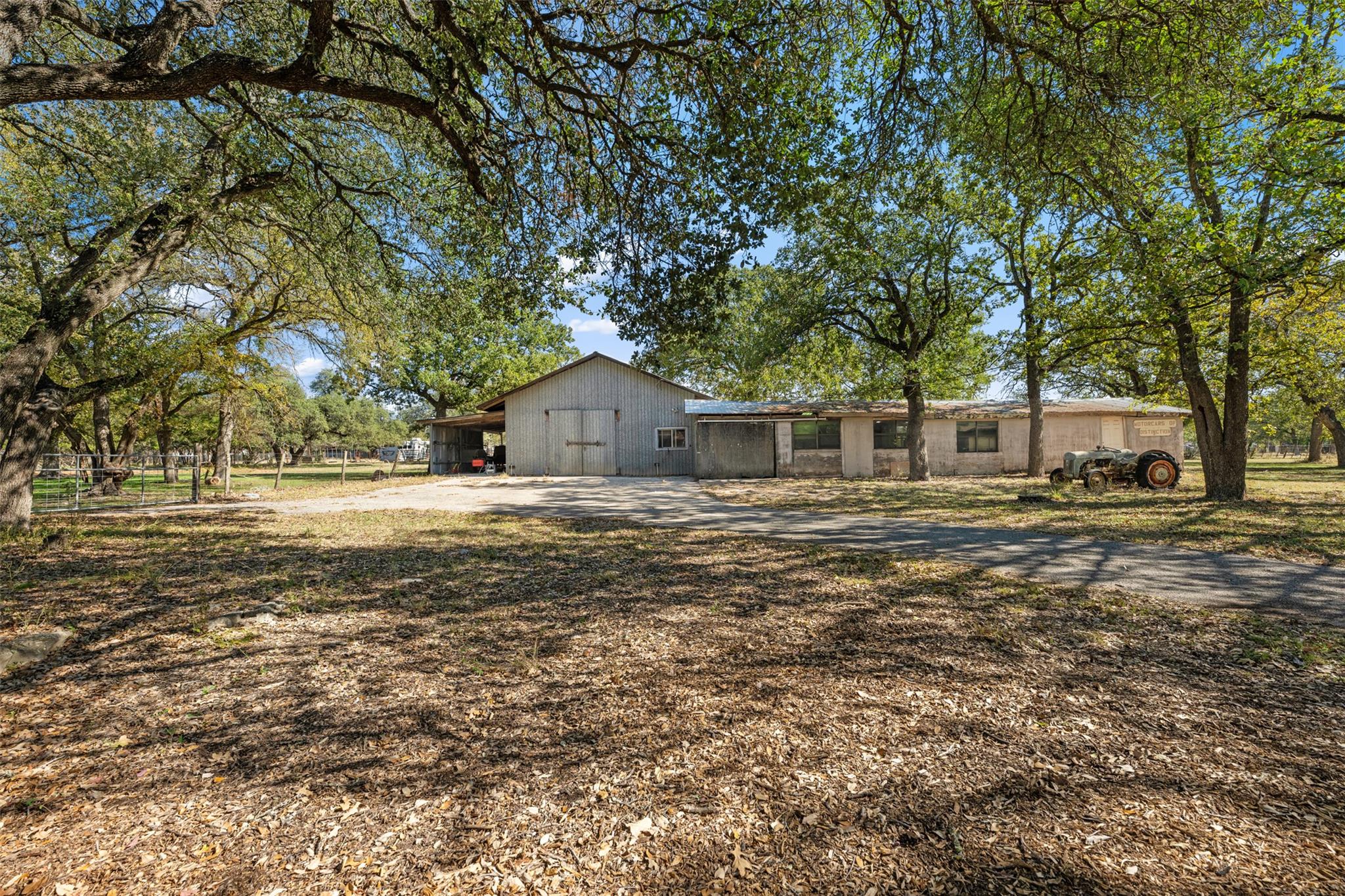 1109 Cedar Park Dr, Cedar Park, TX 78613