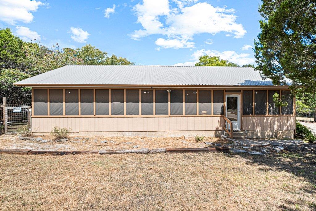 10 W El Camino Real, Wimberley, TX 78676