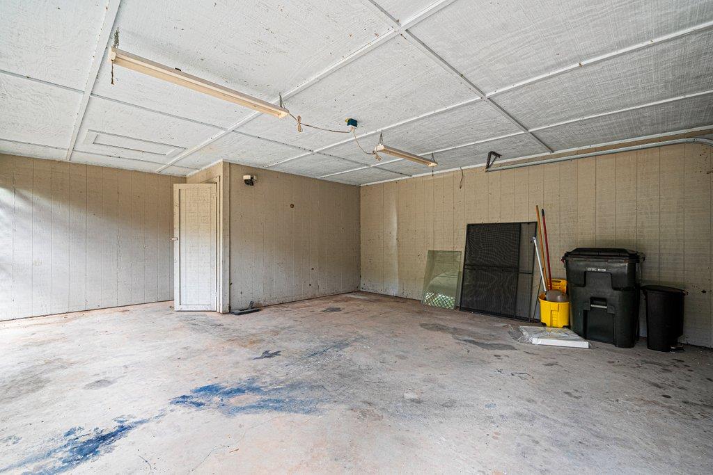 10 W El Camino Real, Wimberley, TX 78676