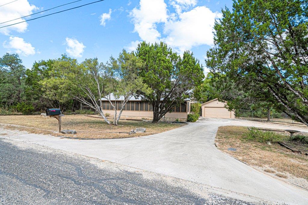 10 W El Camino Real, Wimberley, TX 78676