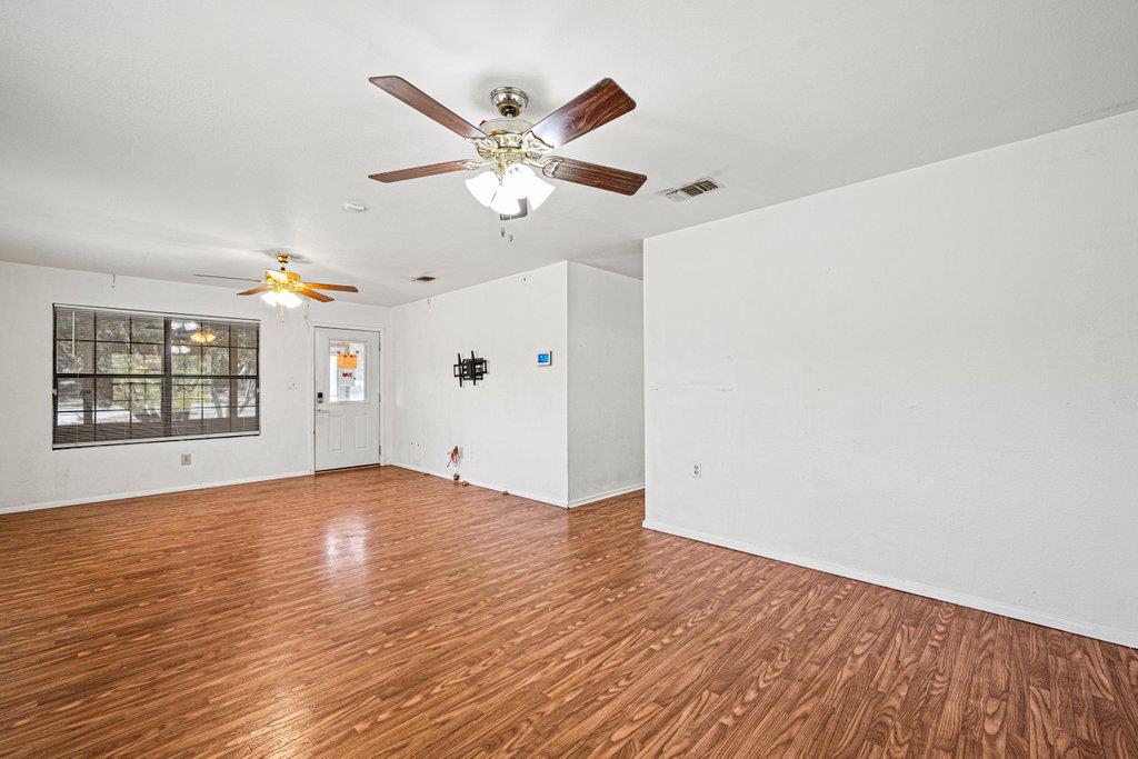 10 W El Camino Real, Wimberley, TX 78676