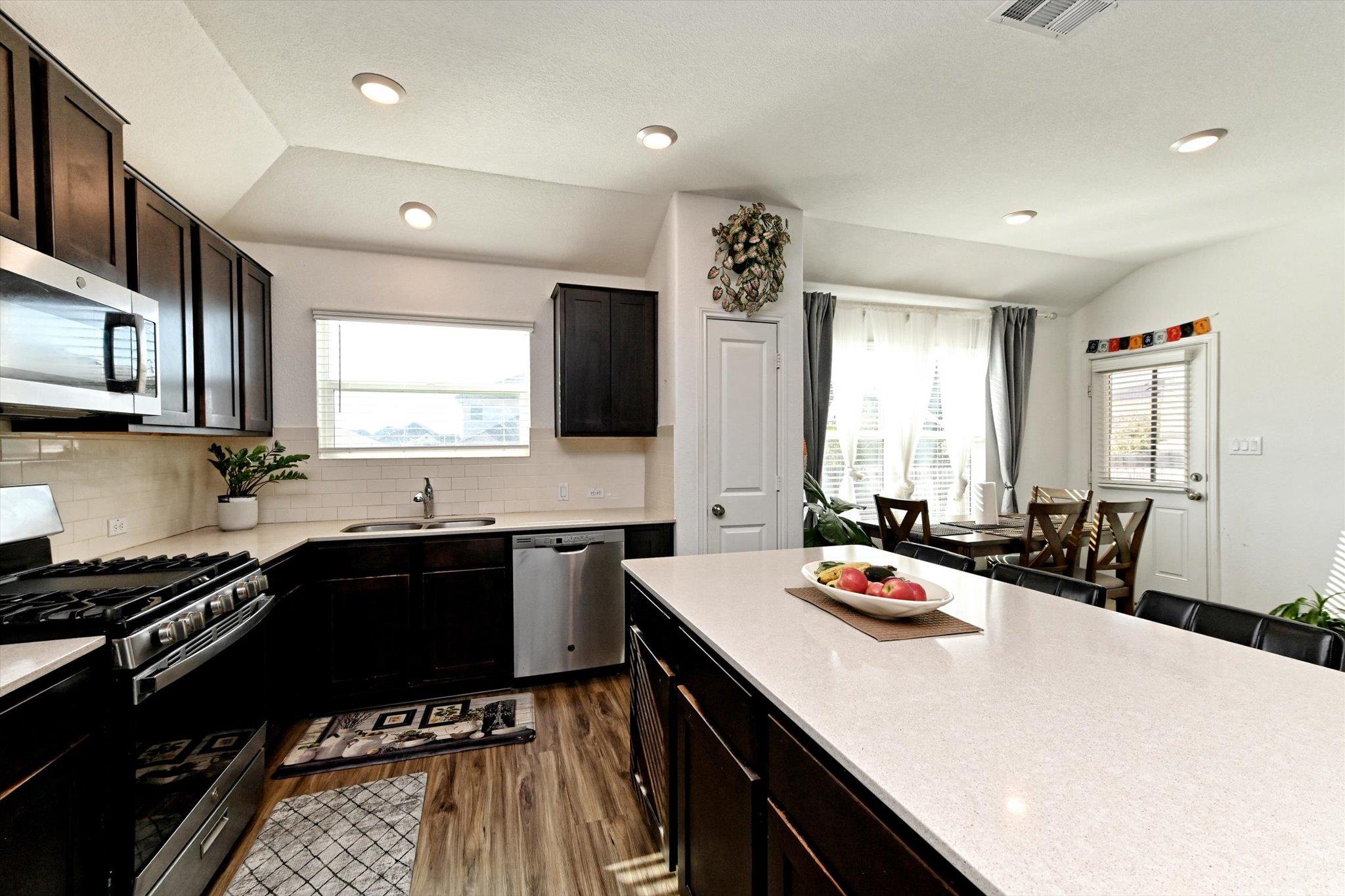 6508 Strelitzia Cv, Round Rock, TX 78665