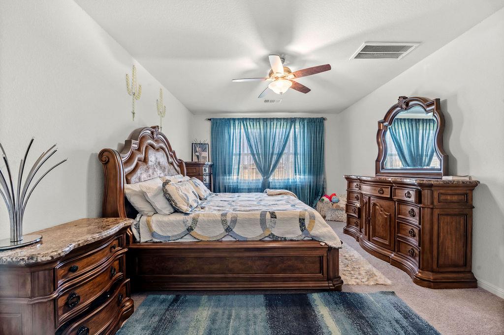 808 S San Marcos St, Manor, TX 78653