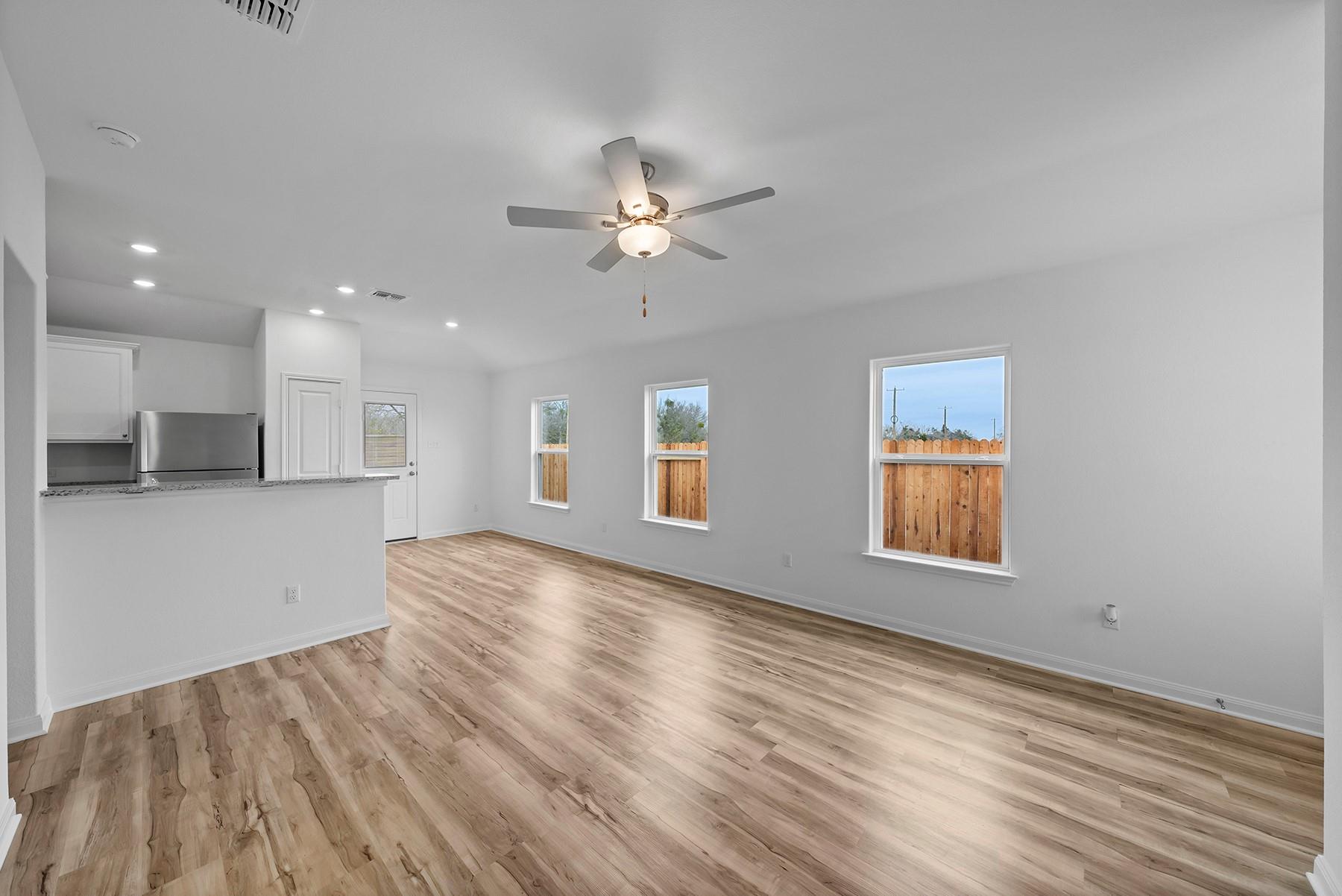 18316 Stellers Sea St, Elgin, TX 78621