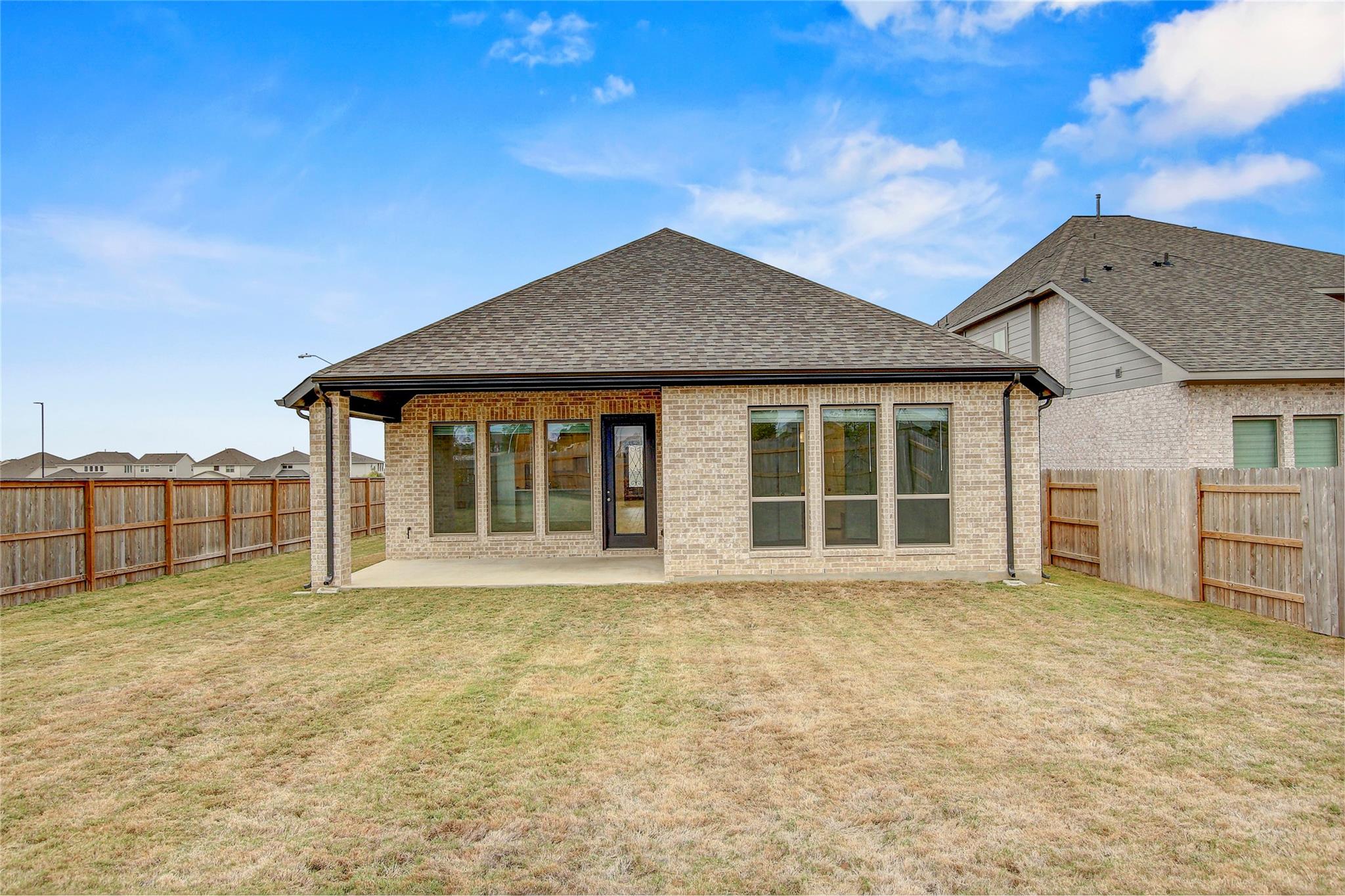102 Marvins Bnd, Georgetown, TX 78626
