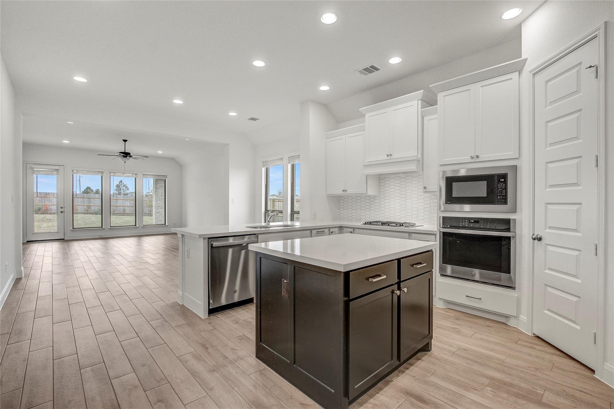 102 Marvins Bnd, Georgetown, TX 78626