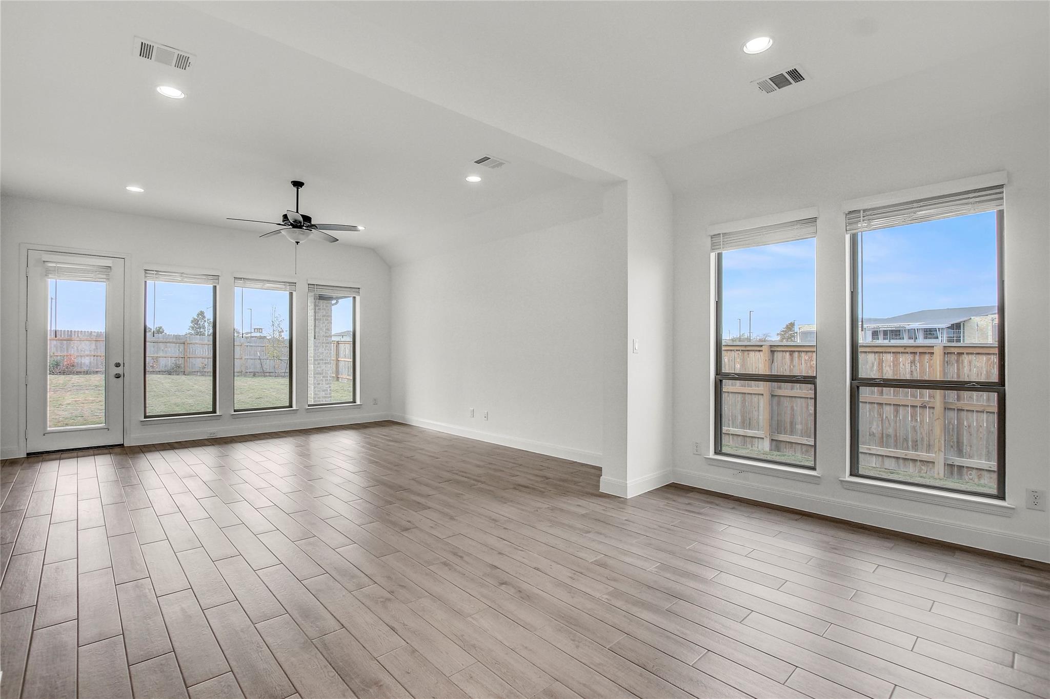 102 Marvins Bnd, Georgetown, TX 78626