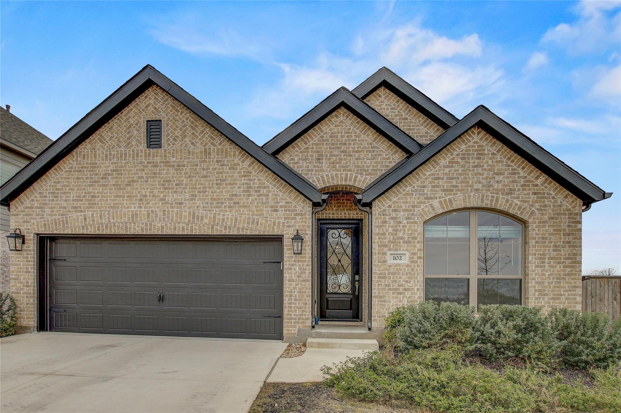 102 Marvins Bnd, Georgetown, TX 78626