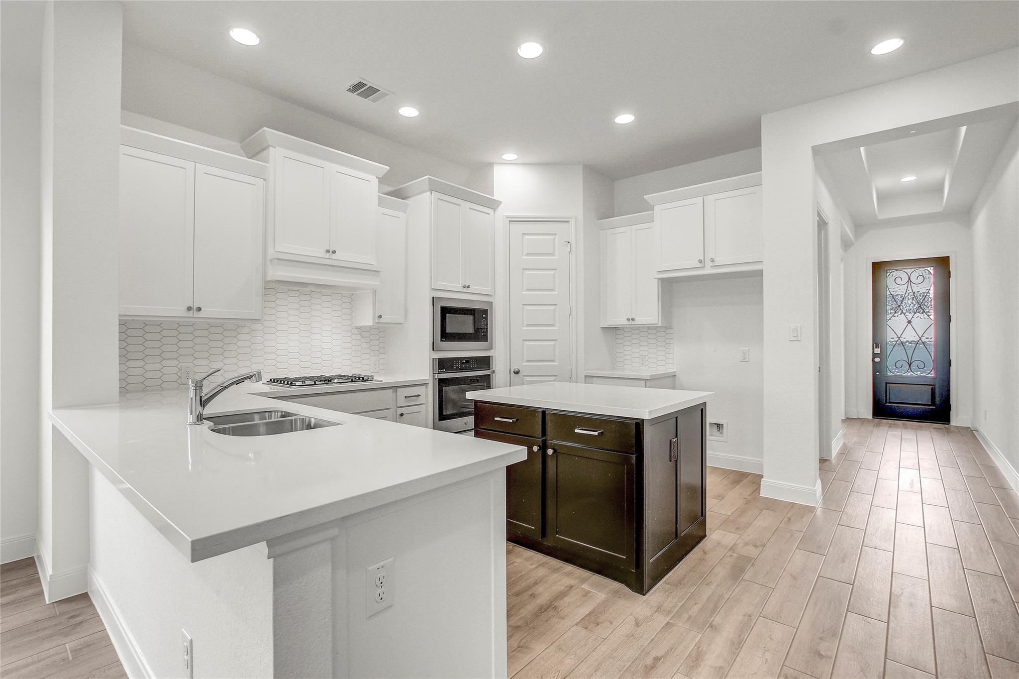 102 Marvins Bnd, Georgetown, TX 78626