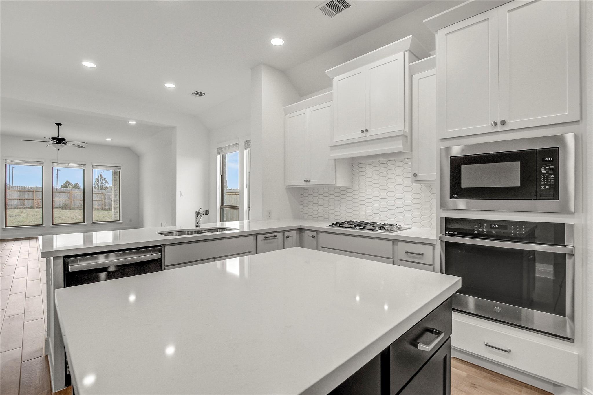 102 Marvins Bnd, Georgetown, TX 78626