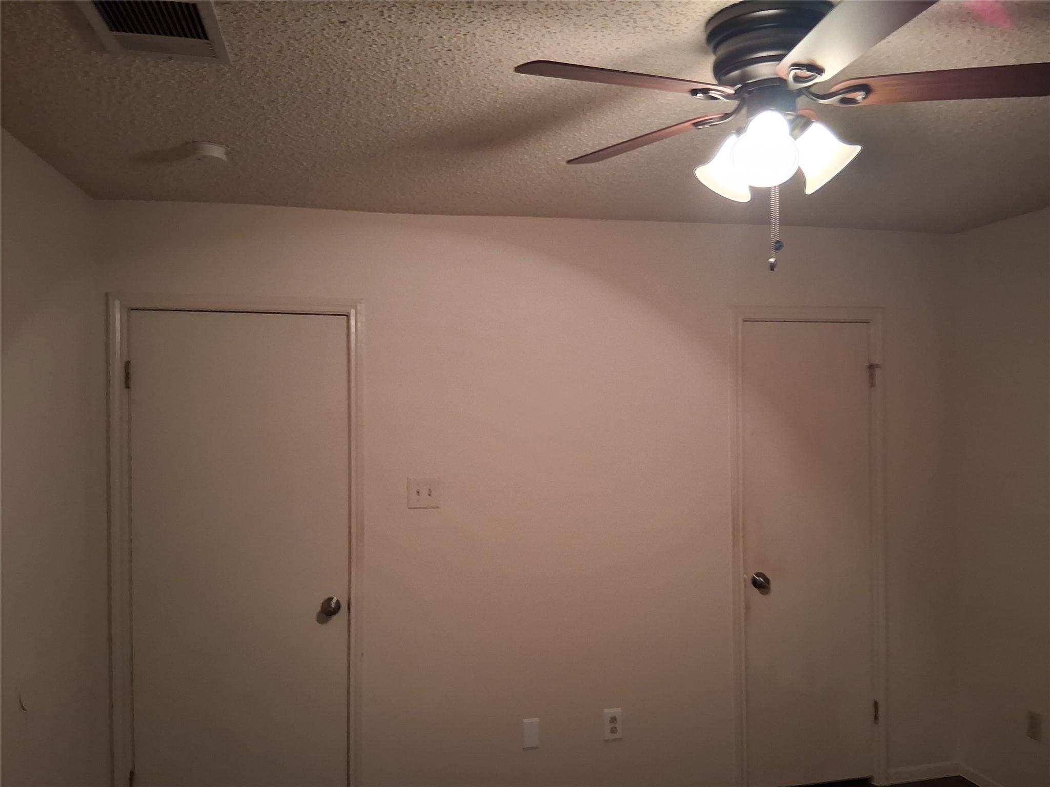 703 Rollingway Dr # B, Round Rock, TX 78681