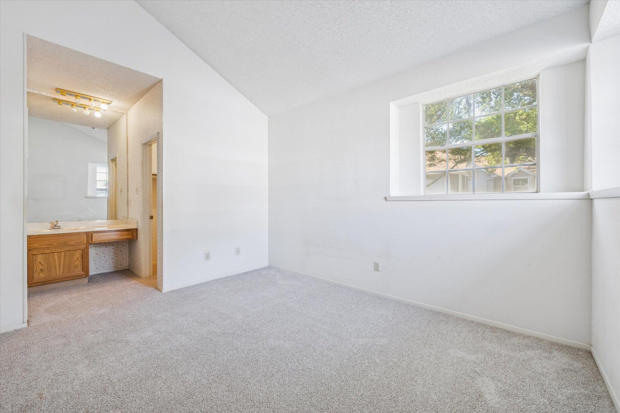 6501 Brush Country Rd # 120, Austin, TX 78749