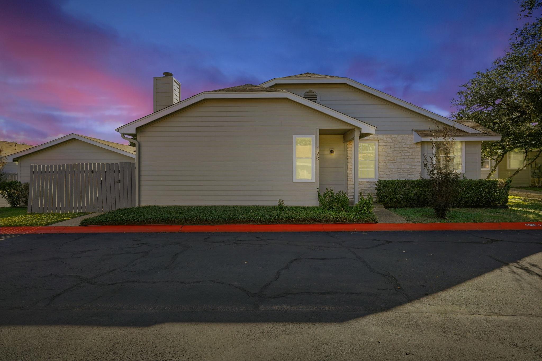 6501 Brush Country Rd # 120, Austin, TX 78749