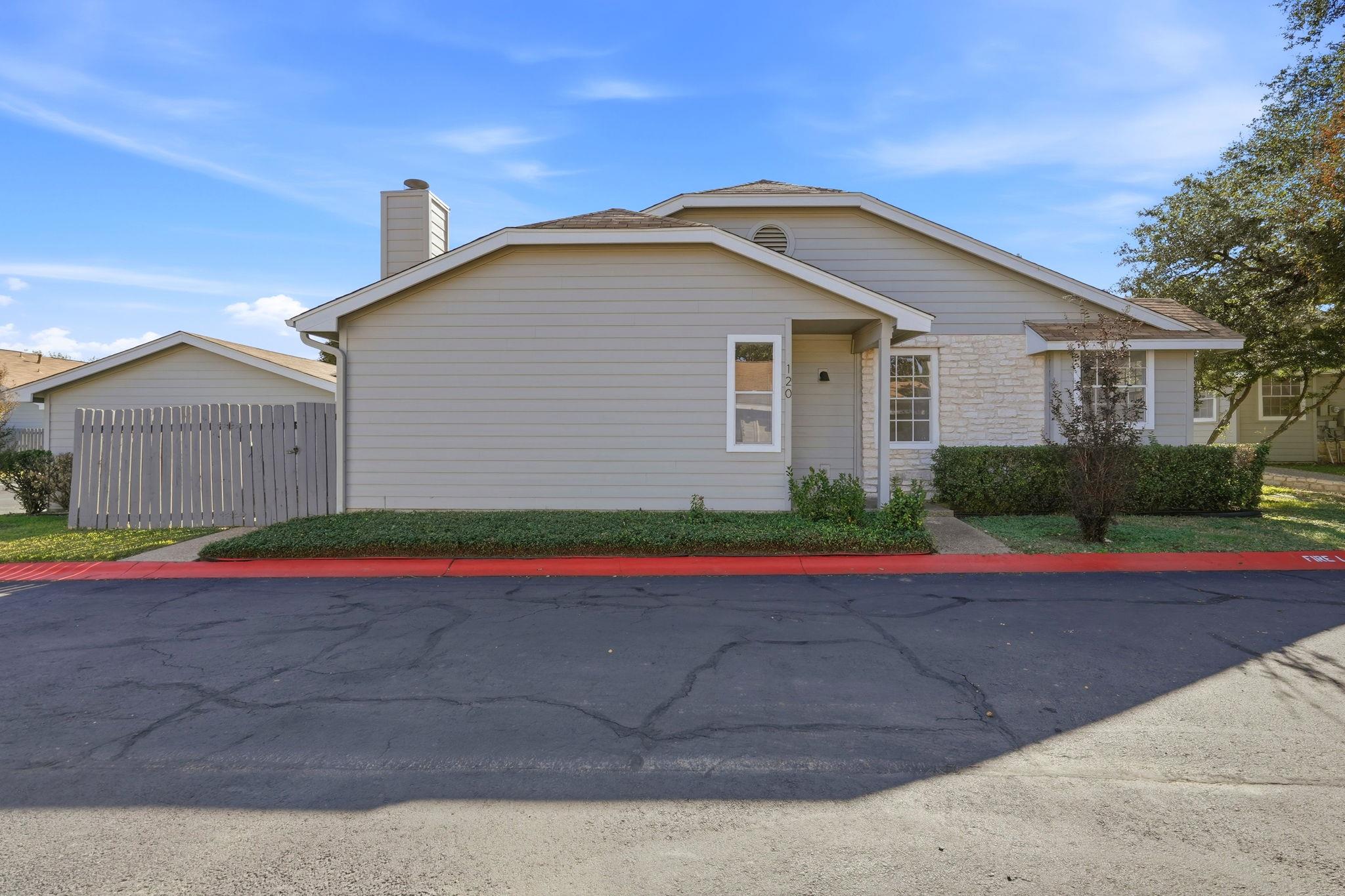 6501 Brush Country Rd # 120, Austin, TX 78749