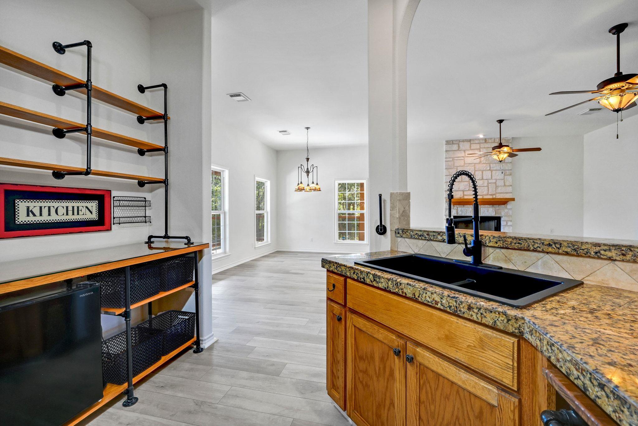 309 Deer Creek Dr, San Marcos, TX 78666