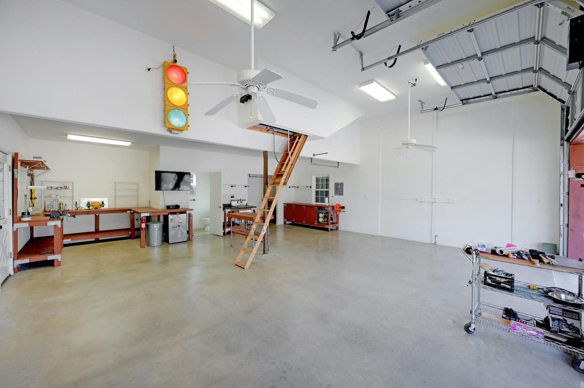 309 Deer Creek Dr, San Marcos, TX 78666