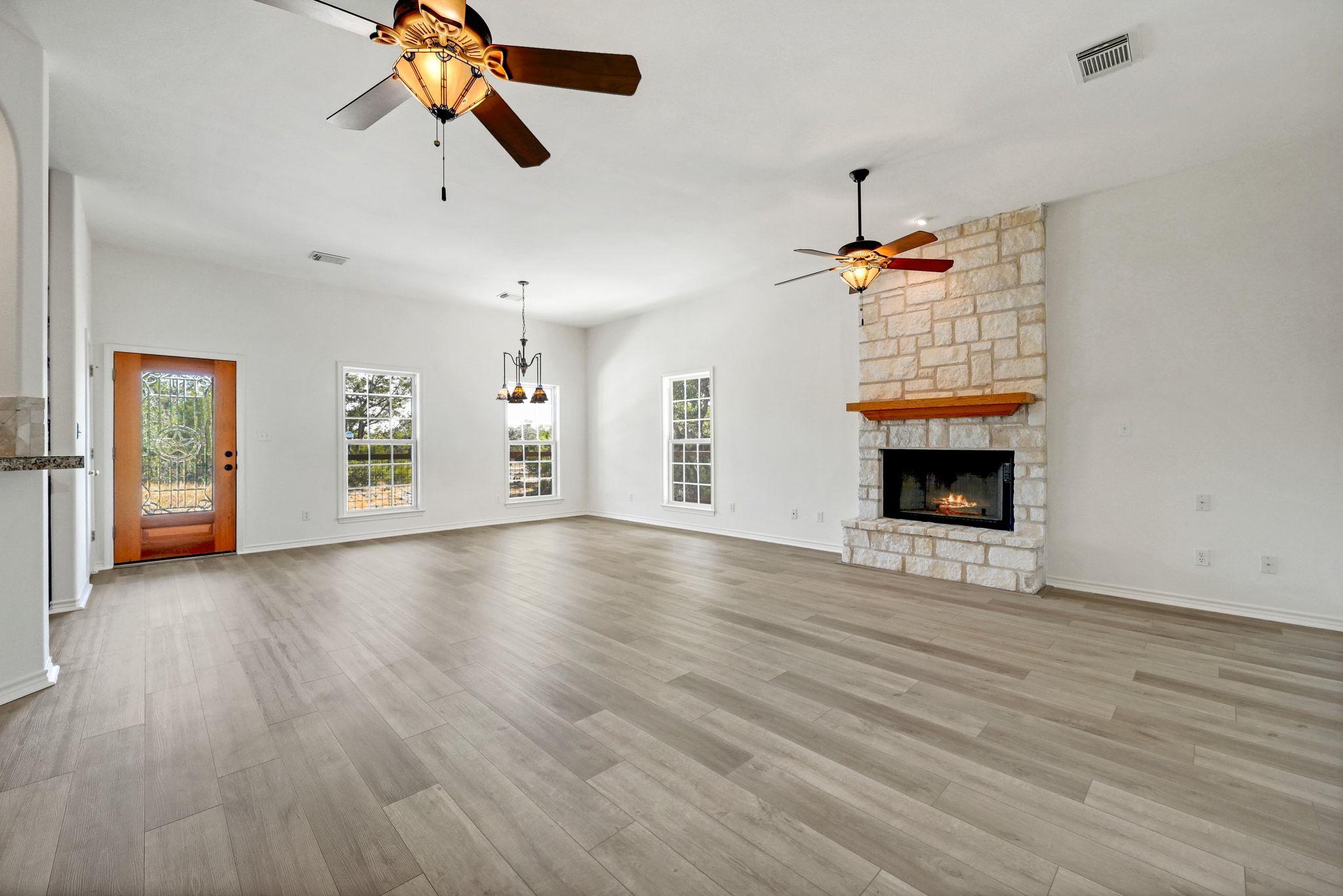 309 Deer Creek Dr, San Marcos, TX 78666