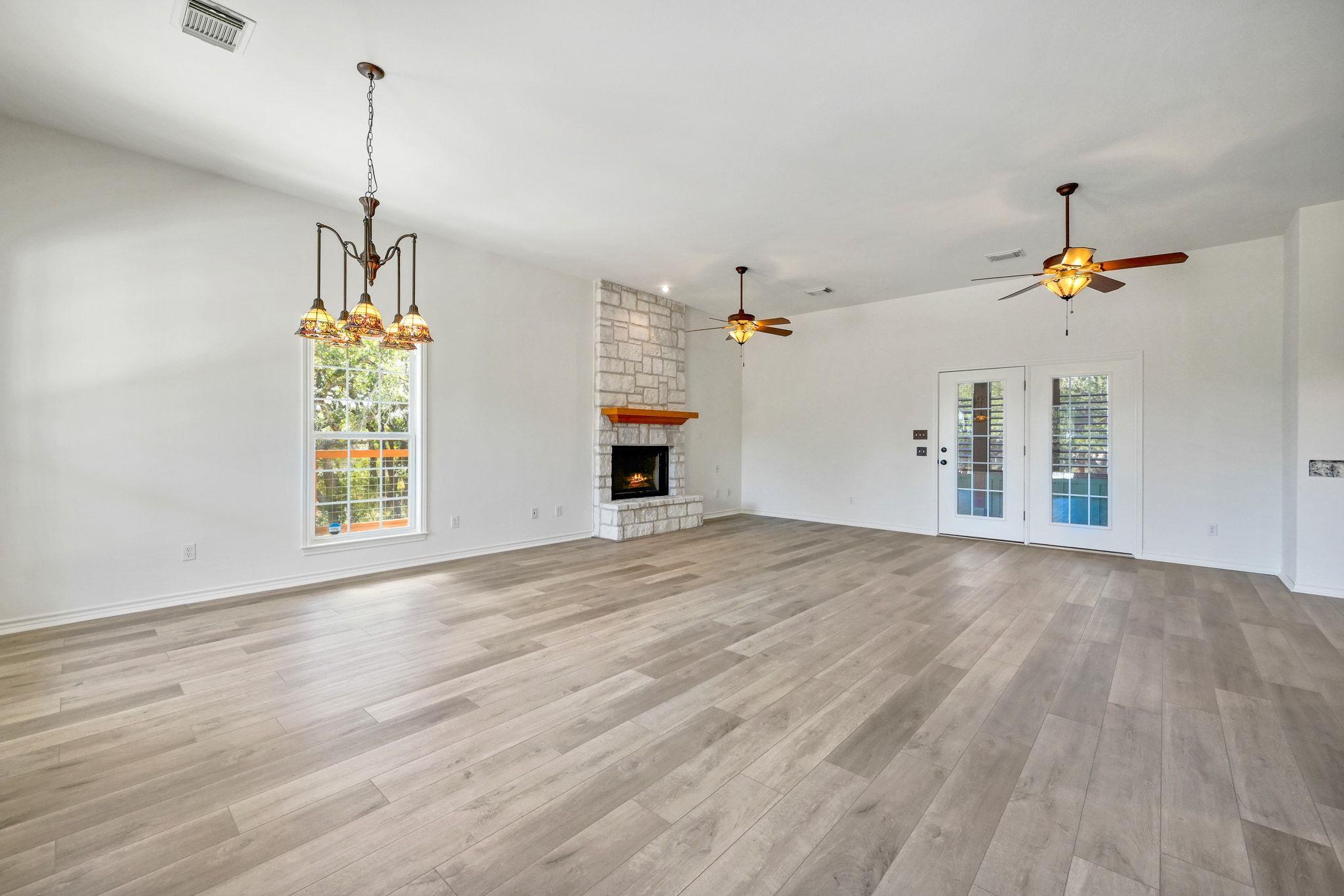 309 Deer Creek Dr, San Marcos, TX 78666