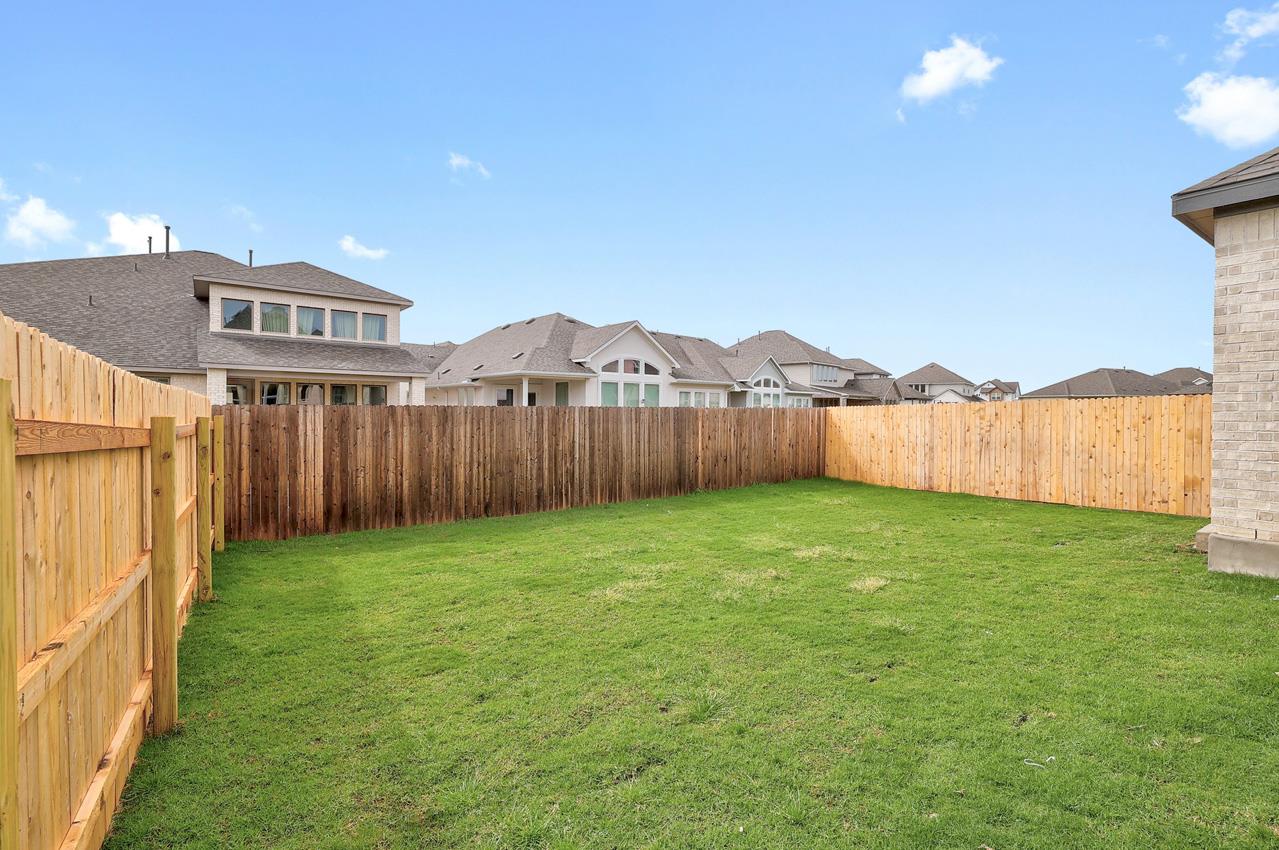 224 Menlo Bnd, Liberty Hill, TX 78642