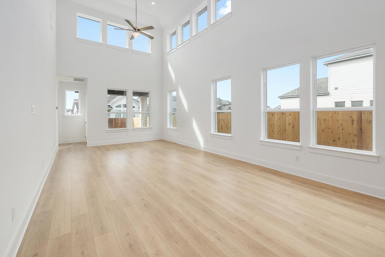 224 Menlo Bnd, Liberty Hill, TX 78642