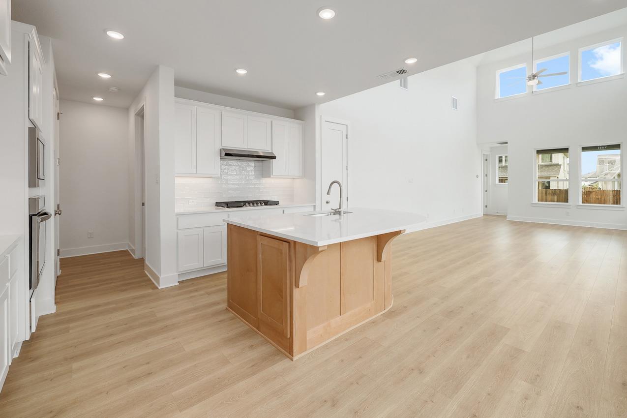 224 Menlo Bnd, Liberty Hill, TX 78642