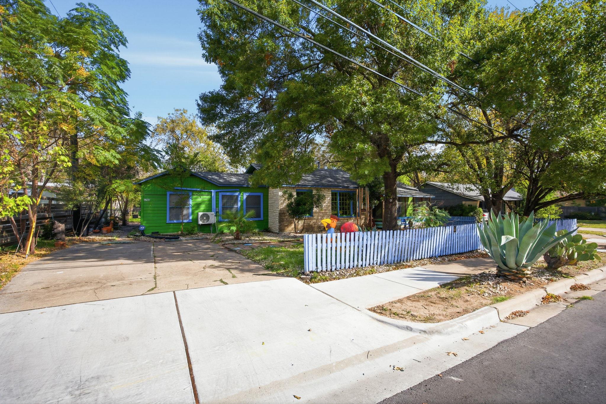 1706 E 38th 1/2 St, Austin, TX 78722