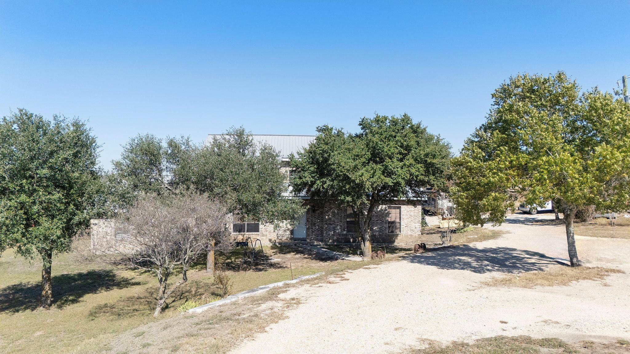 20181 Janak Rd, Coupland, TX 78615