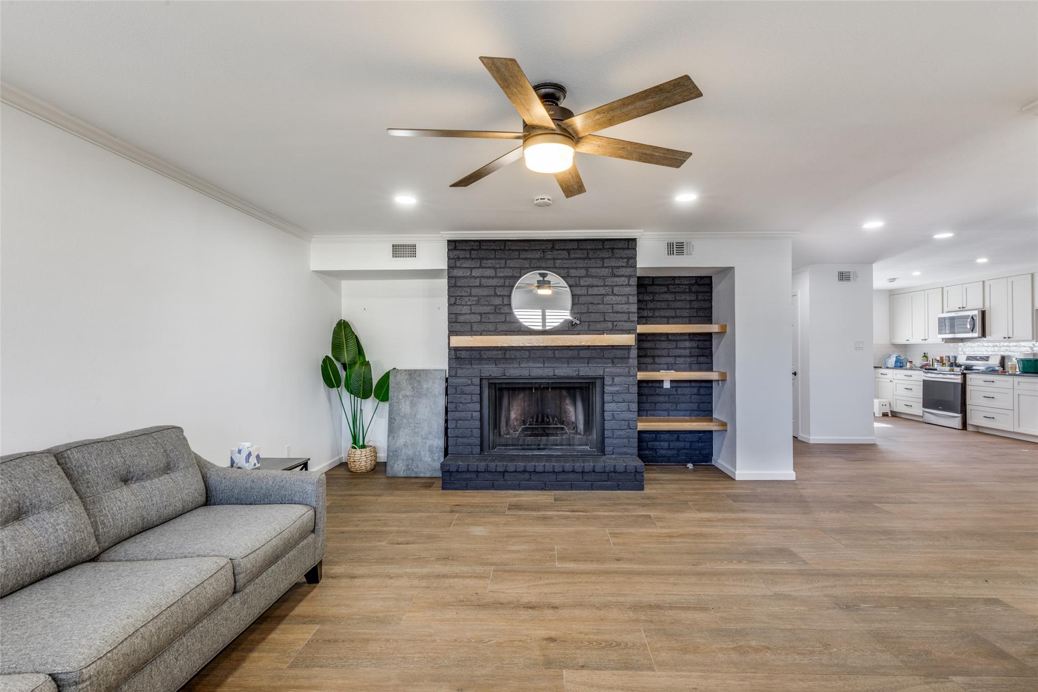 11127 Pinehurst Dr # C, Austin, TX 78747