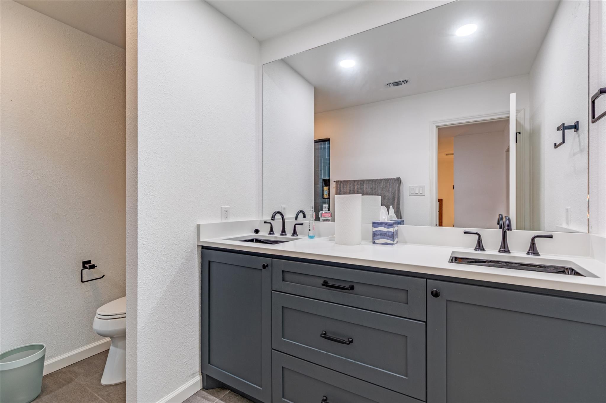 11127 Pinehurst Dr # C, Austin, TX 78747