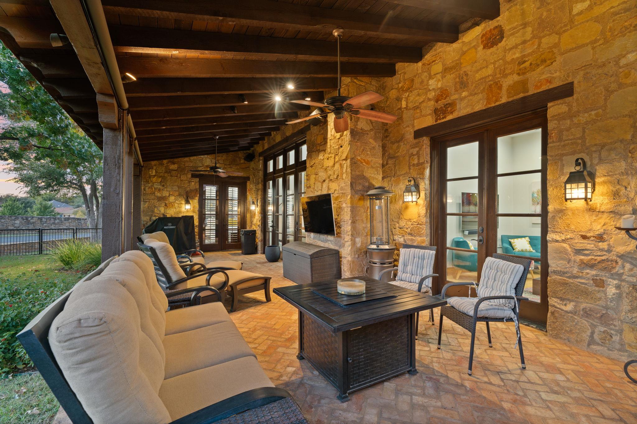 102 Estrella, Horseshoe Bay, TX 78657