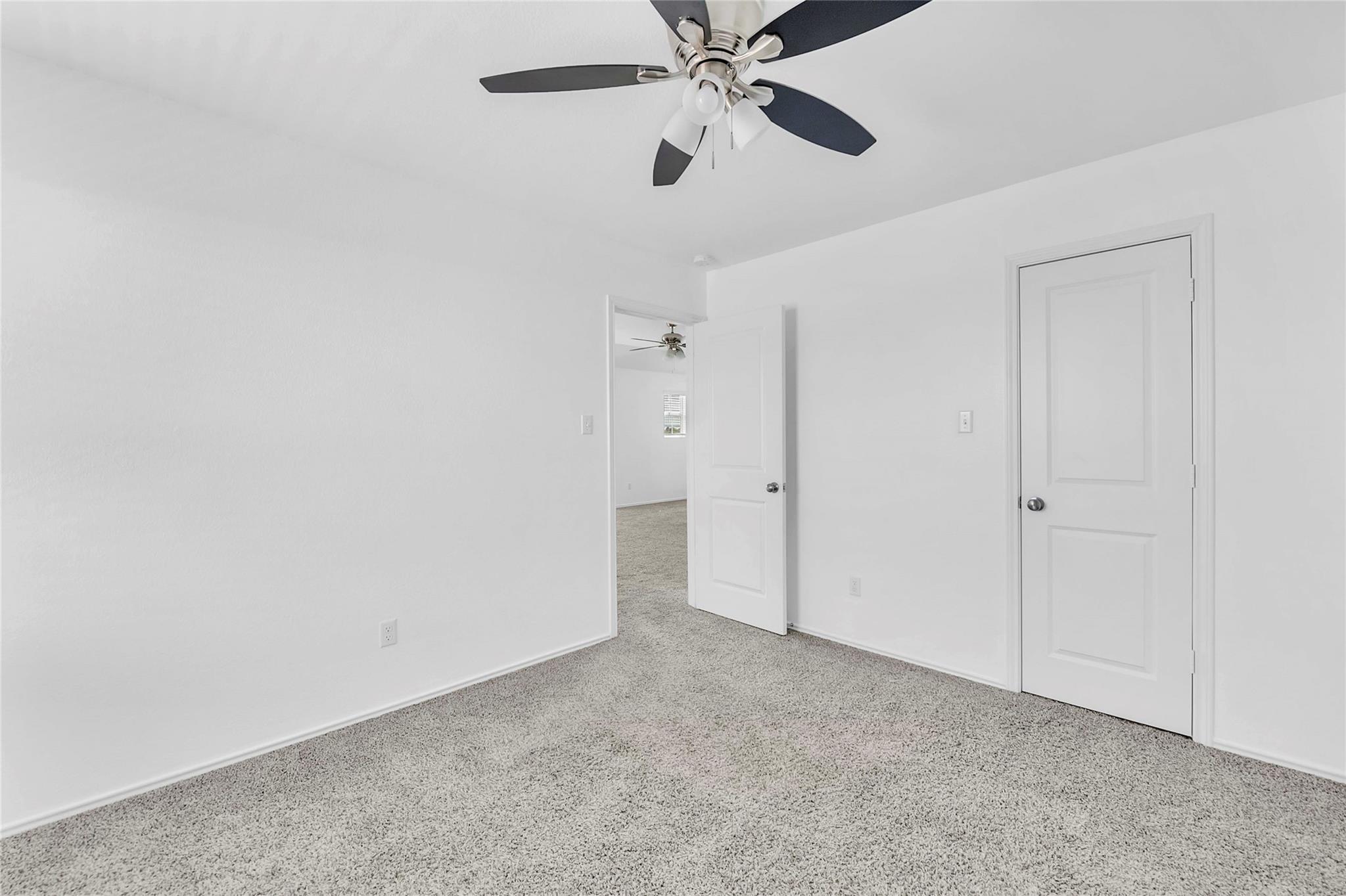 132 Bronco Billy Dr, Jarrell, TX 76537