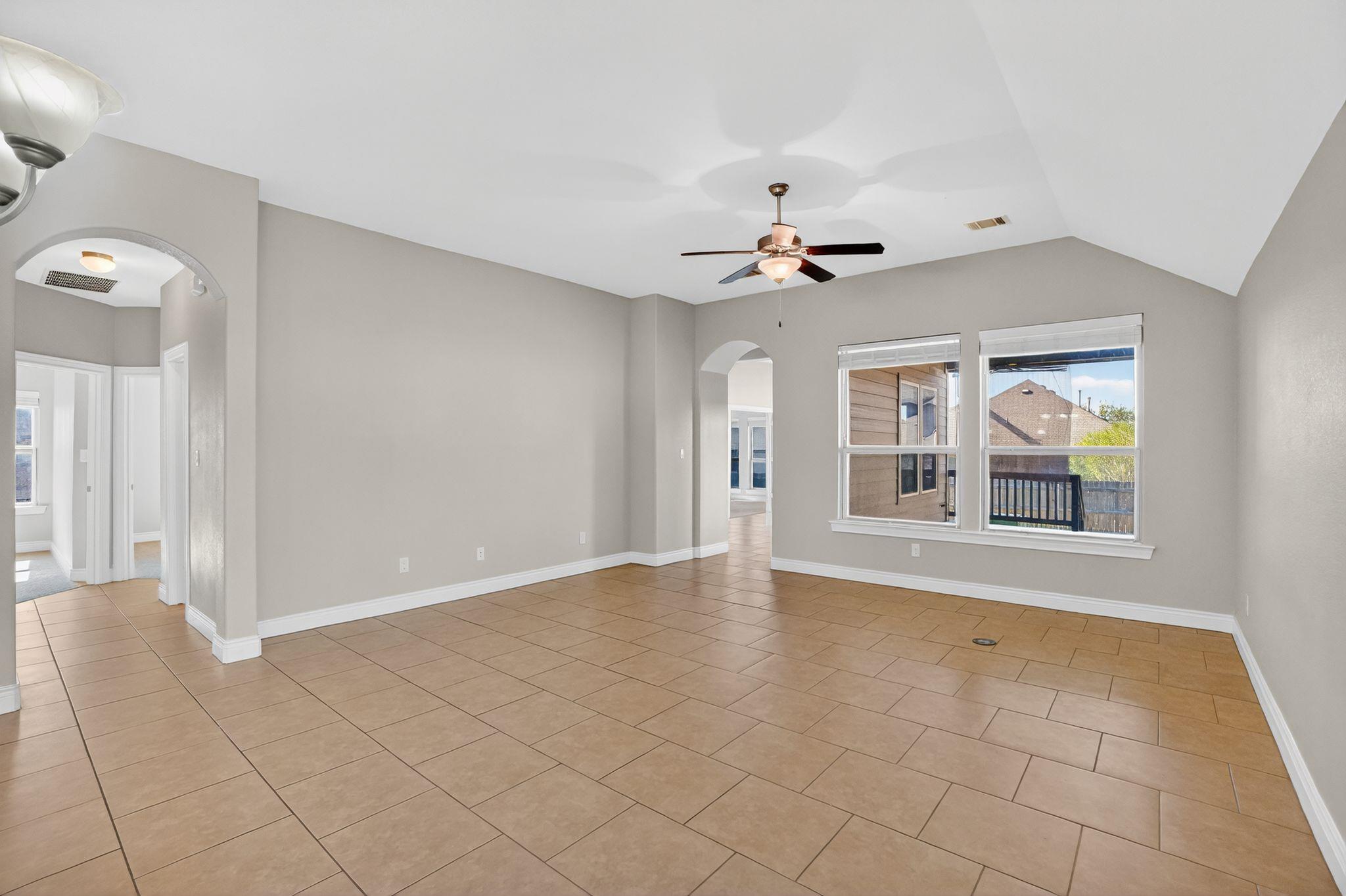 6916 Etna Way, Round Rock, TX 78665