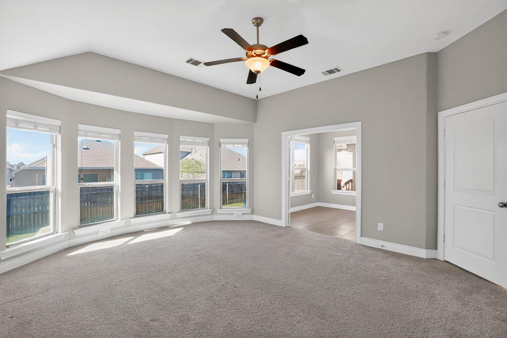 6916 Etna Way, Round Rock, TX 78665