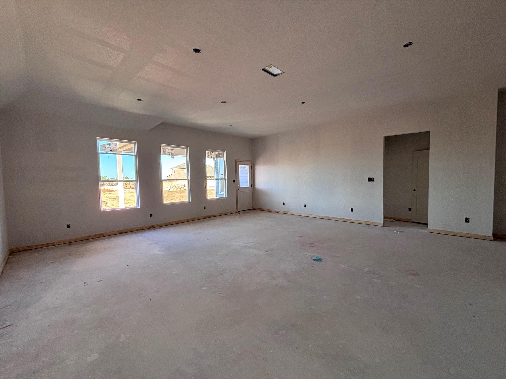 130 Rita Blanca Bnd, Bastrop, TX 78602