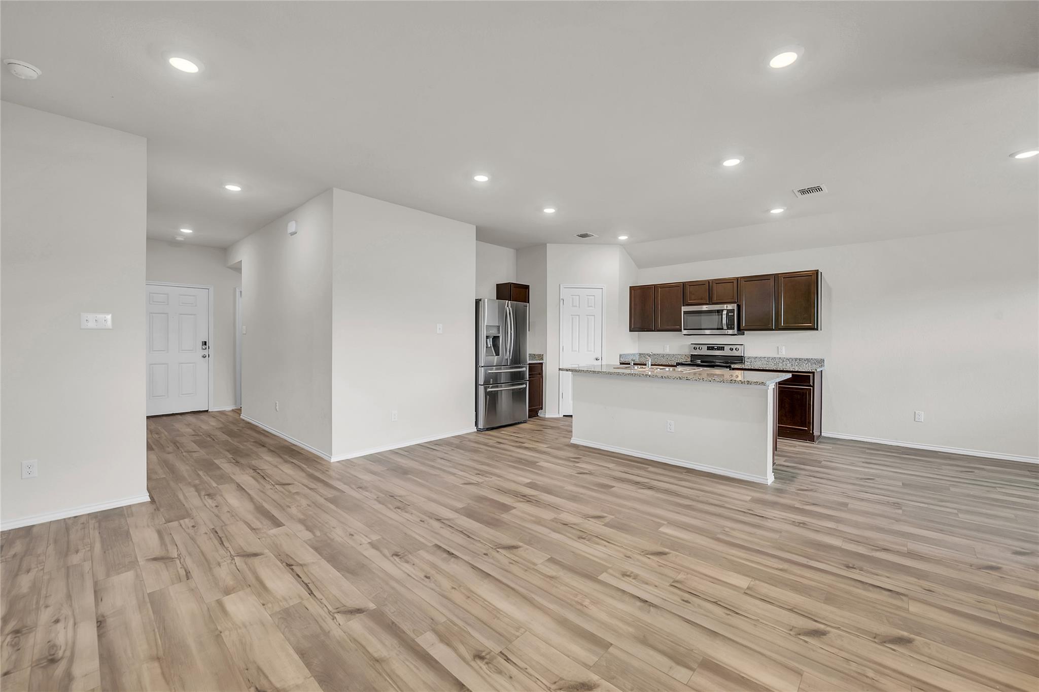 144 Willers Rd, Jarrell, TX 76537