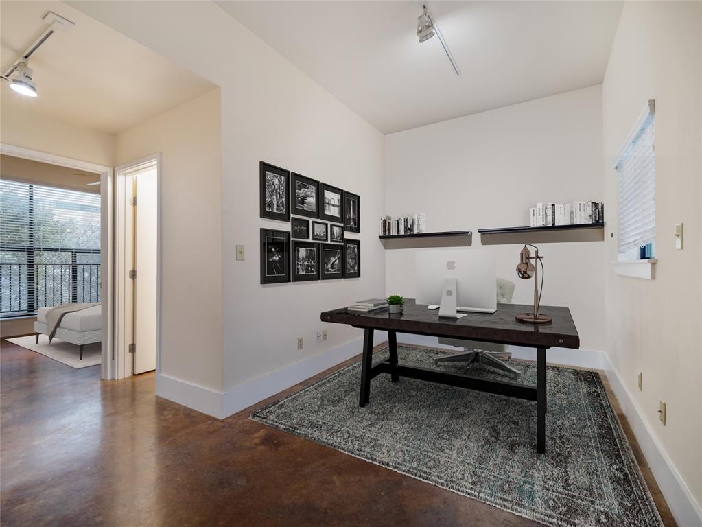 911 Keith Ln # 12, Austin, TX 78705