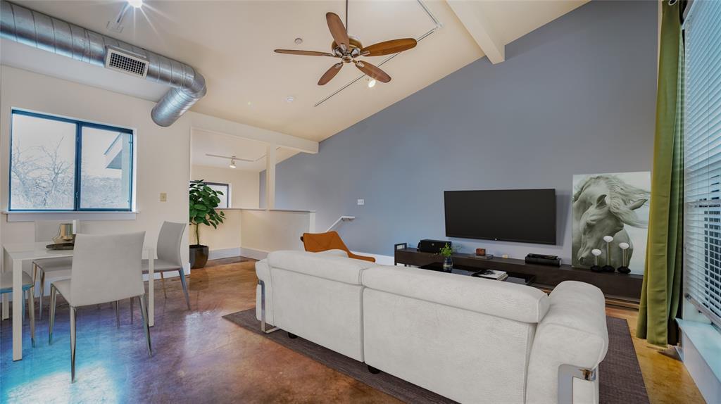 911 Keith Ln # 12, Austin, TX 78705