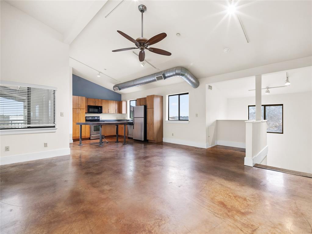 911 Keith Ln # 12, Austin, TX 78705