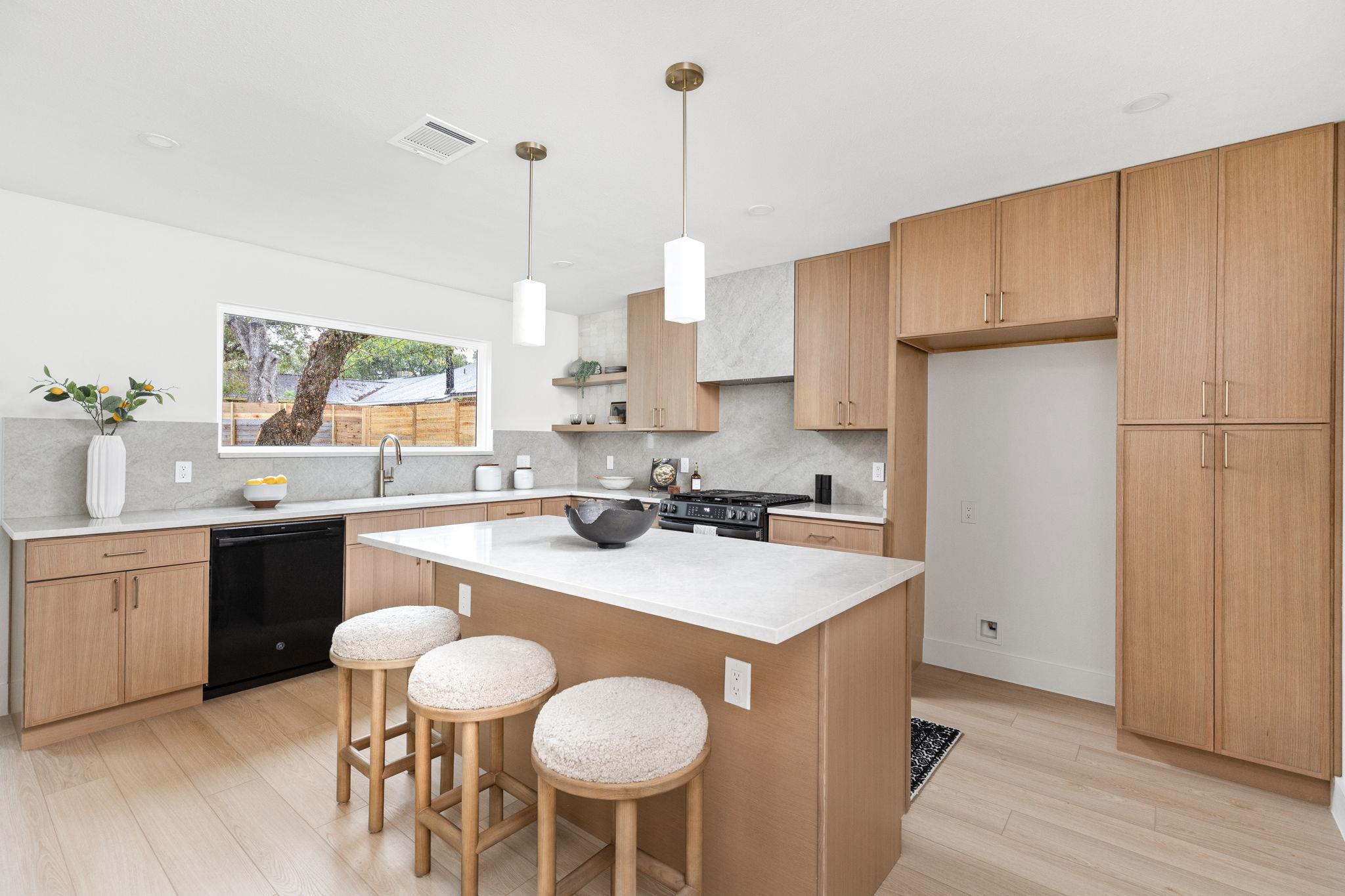 2703 Gettysburg Dr, Austin, TX 78745