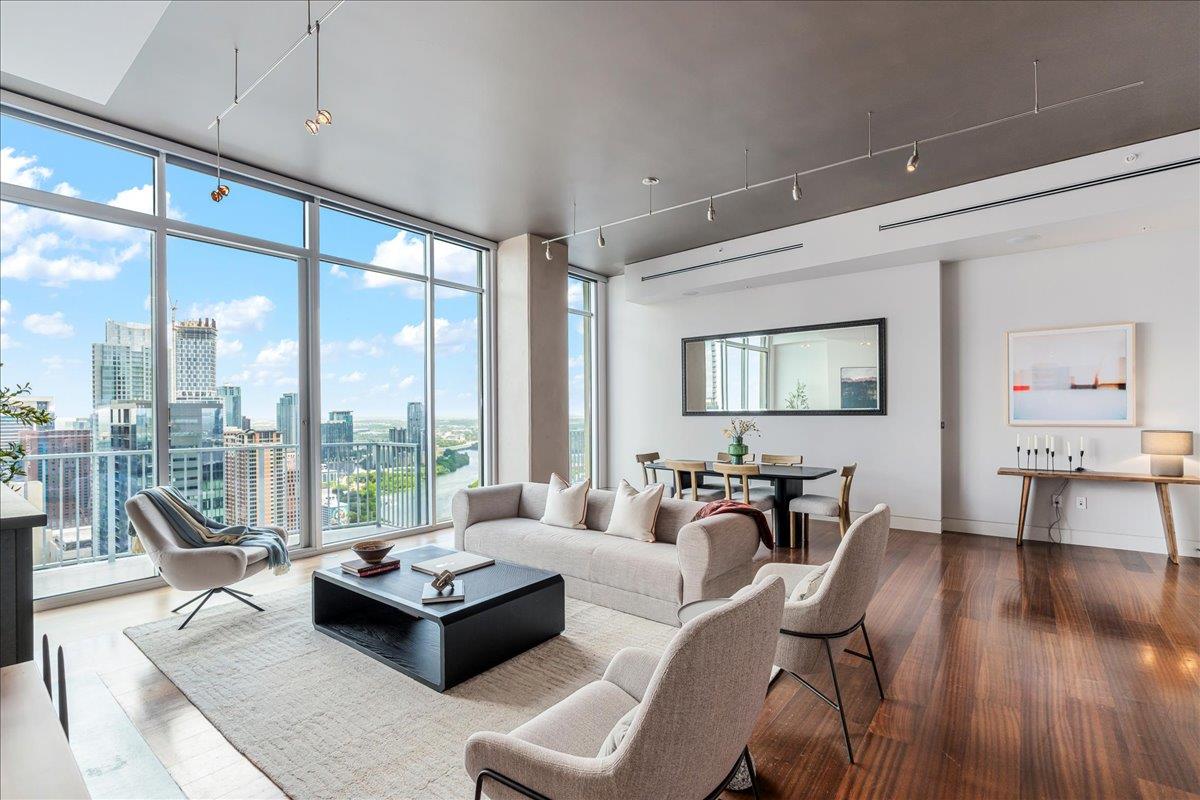 360 Nueces St # 4305, Austin, TX 78701
