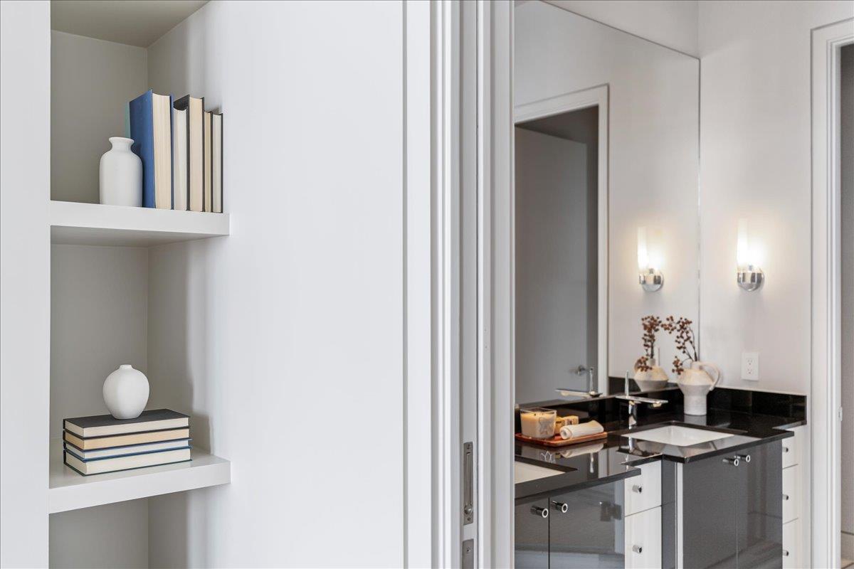 360 Nueces St # 4305, Austin, TX 78701