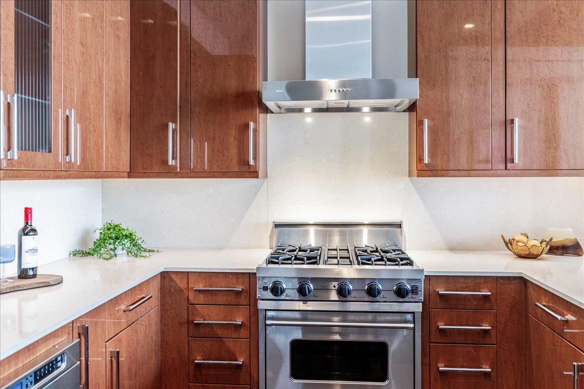 360 Nueces St # 4305, Austin, TX 78701