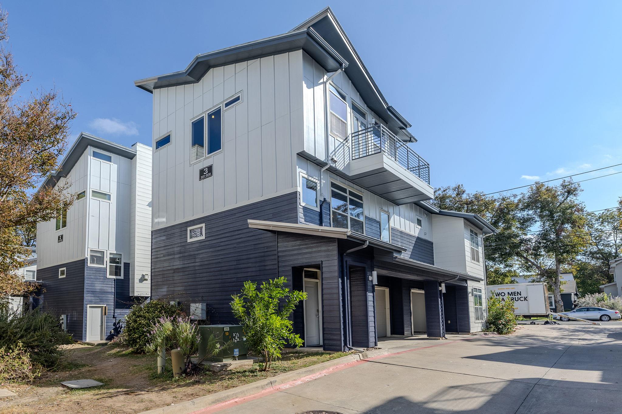 2606 Wilson St # 302, Austin, TX 78704