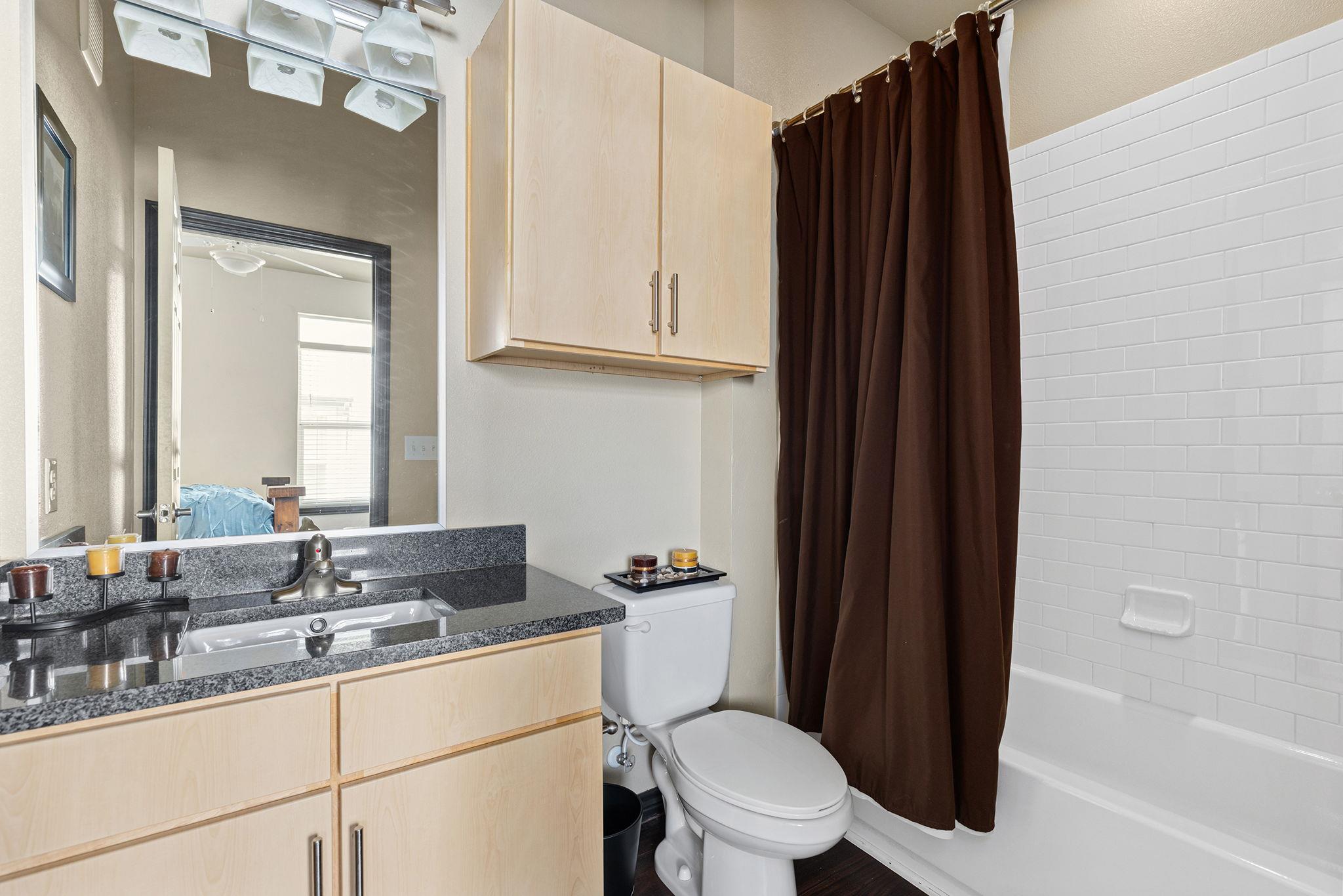 2606 Wilson St # 302, Austin, TX 78704