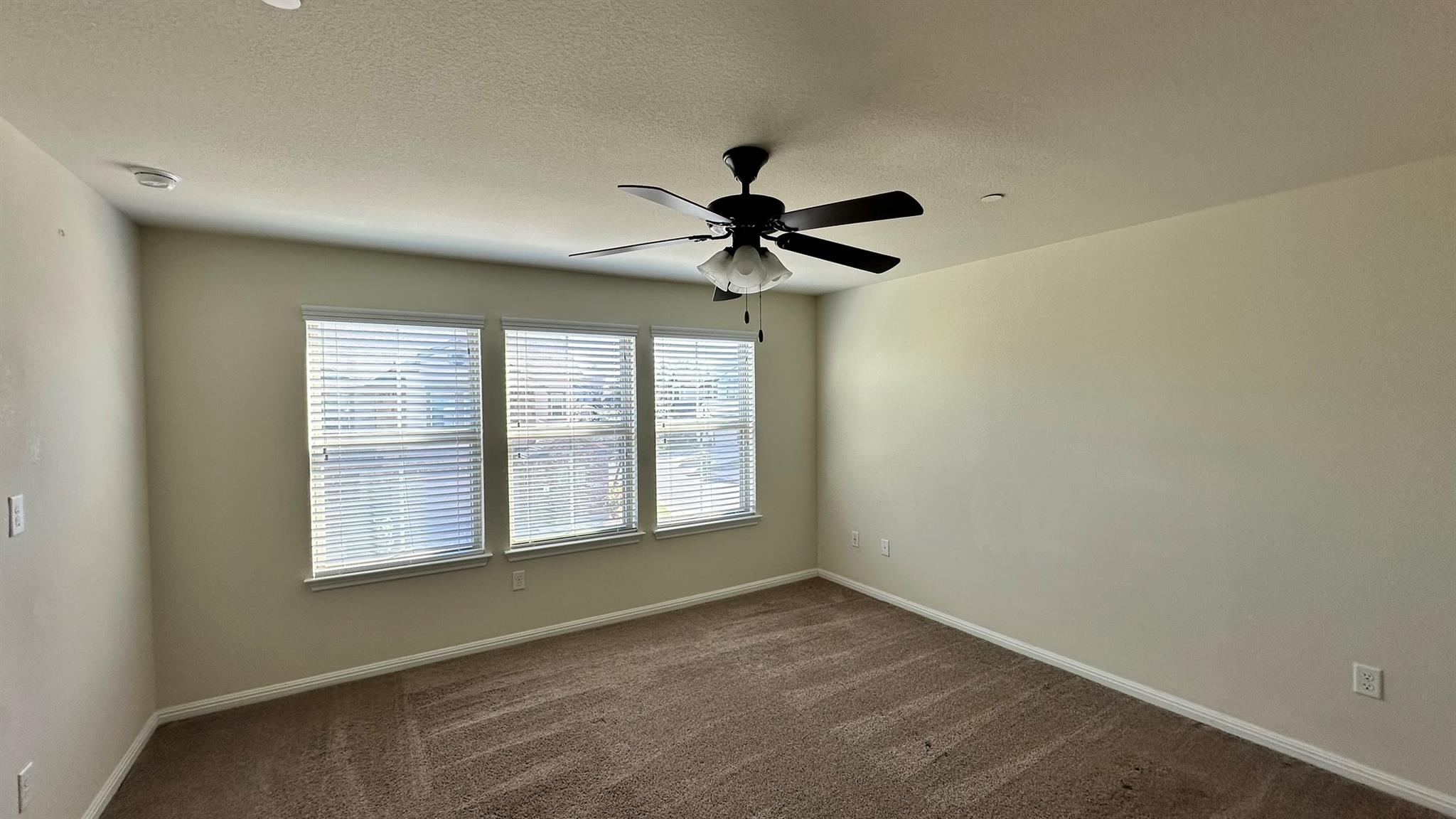 2304 S Lakeline Blvd # 542, Cedar Park, TX 78613