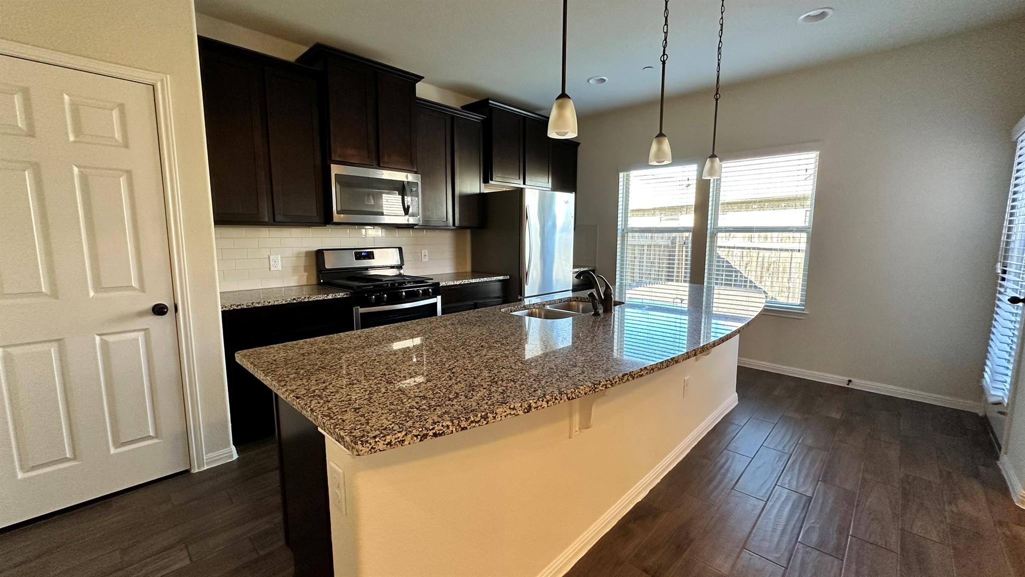 2304 S Lakeline Blvd # 542, Cedar Park, TX 78613