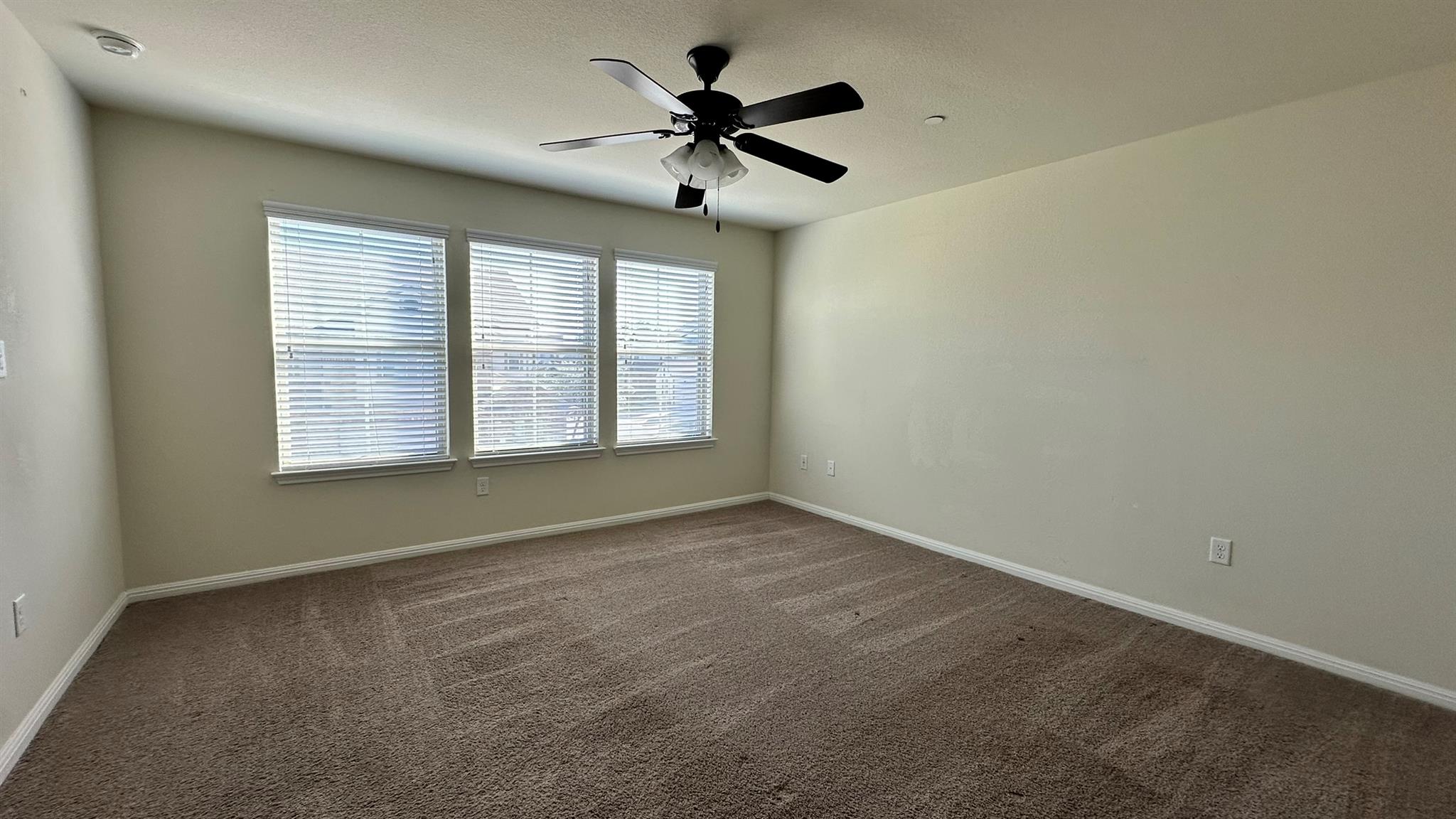 2304 S Lakeline Blvd # 542, Cedar Park, TX 78613