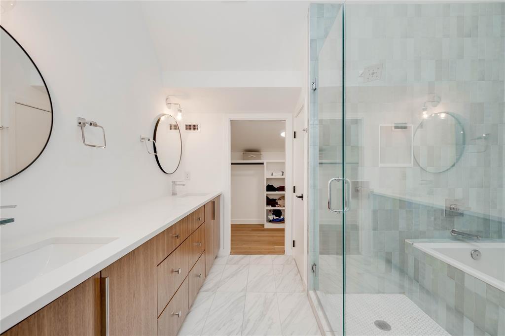 1208 Luna St # 1, Austin, TX 78721