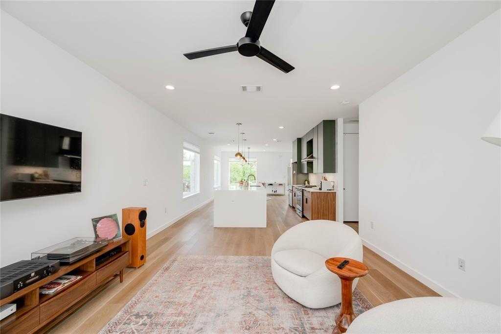 1208 Luna St # 1, Austin, TX 78721